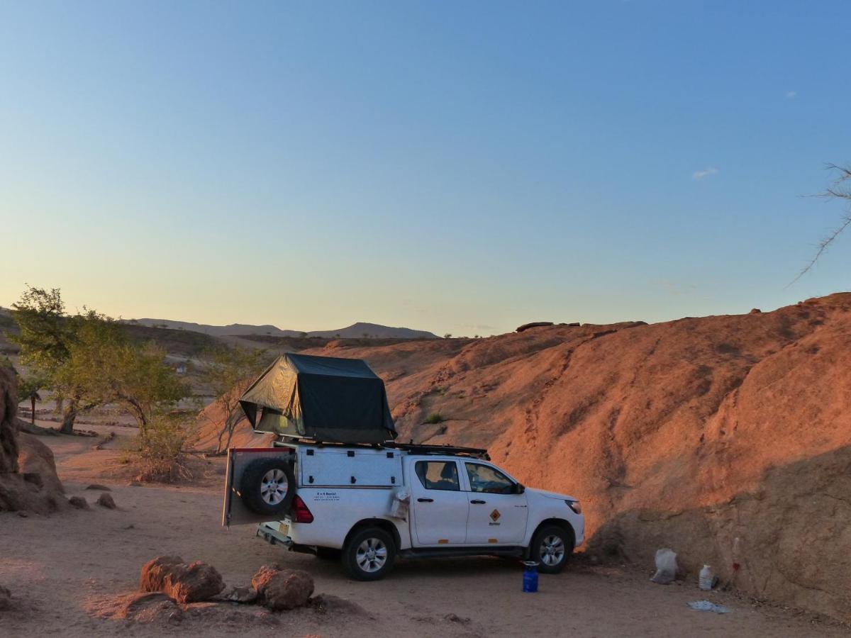 Ozohere Campsite And Himba Village Uis Exterior foto